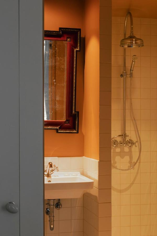 Pied A Terre Saint Honore Париж Екстериор снимка